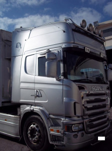 La cabina del camion con la serigrafia "Nostro Signore"