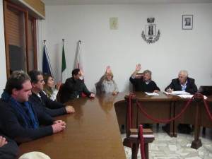 Consiglio comunale a Tavoleto, quattro voti a favore della fusione con Urbino.